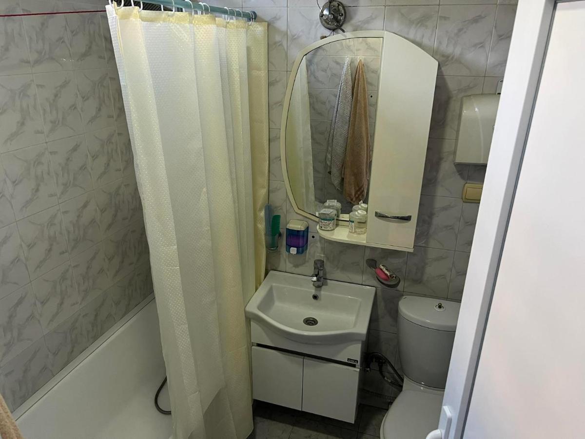 3 Room Flat In Tiflis Exterior foto