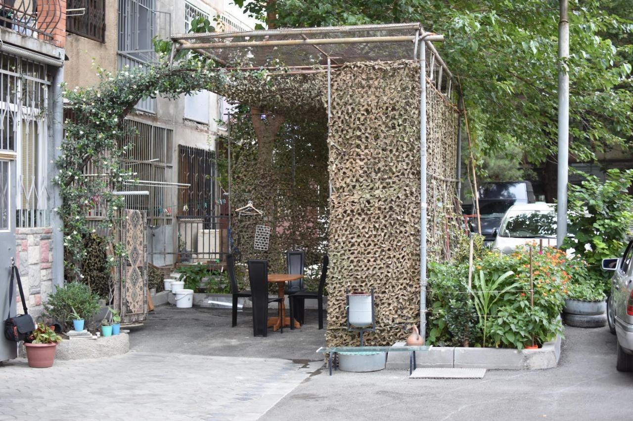 3 Room Flat In Tiflis Exterior foto