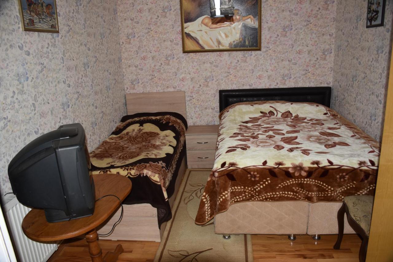3 Room Flat In Tiflis Exterior foto