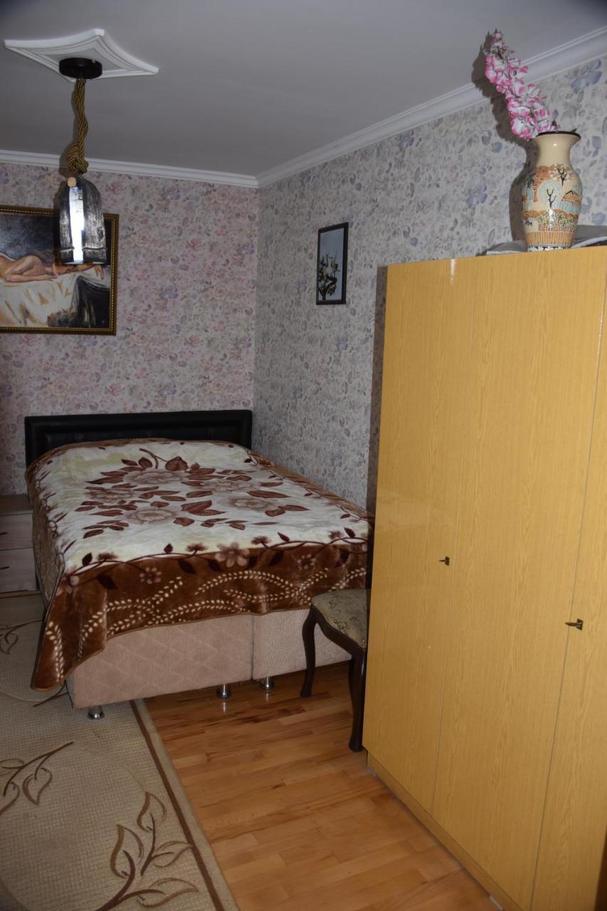 3 Room Flat In Tiflis Exterior foto