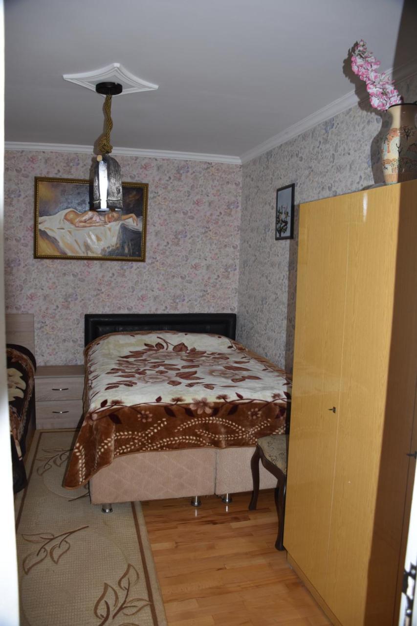 3 Room Flat In Tiflis Exterior foto